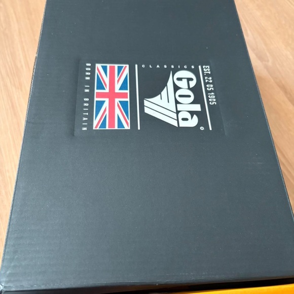 NEW Gola Viper Metallic Sneakers in Gold and White - Picture 7 of 7